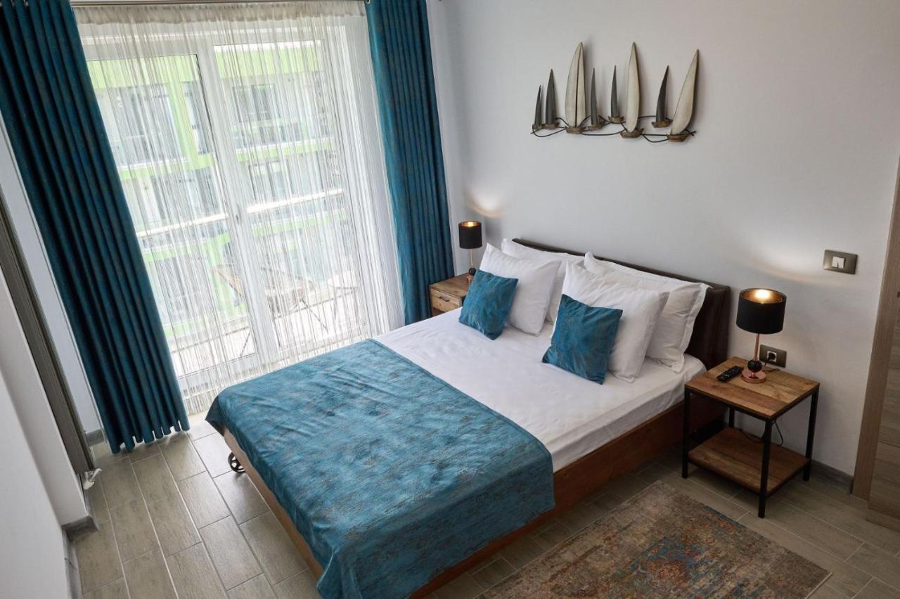 Vintage breeze Apartment ALEZZI Spa Pools resort Mamaia Buitenkant foto