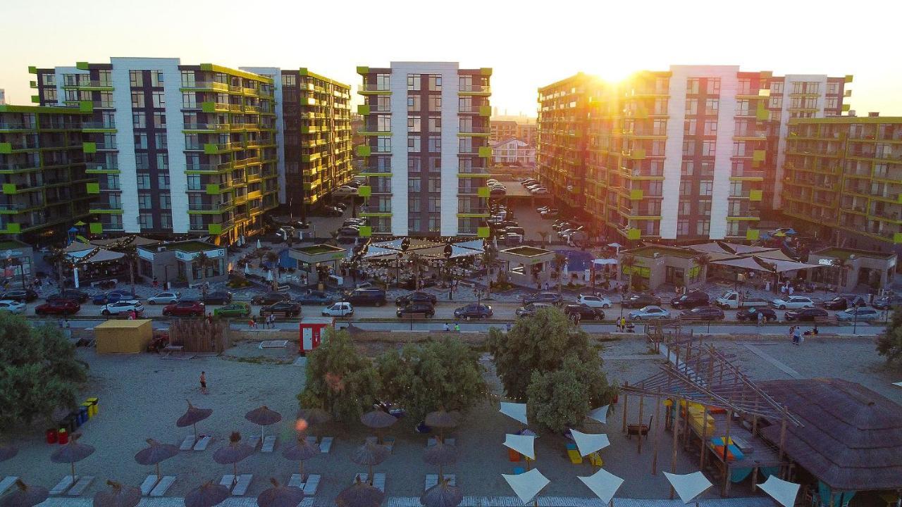 Vintage breeze Apartment ALEZZI Spa Pools resort Mamaia Buitenkant foto