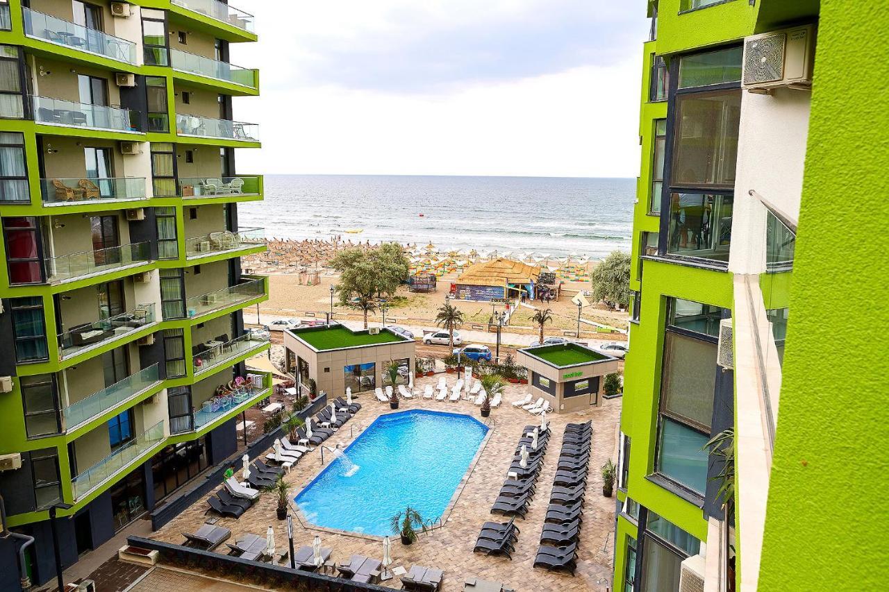 Vintage breeze Apartment ALEZZI Spa Pools resort Mamaia Buitenkant foto