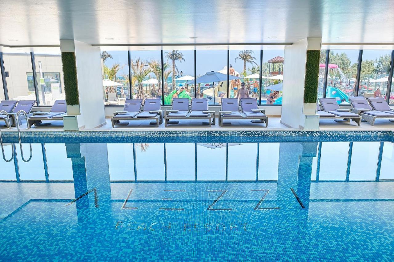 Vintage breeze Apartment ALEZZI Spa Pools resort Mamaia Buitenkant foto